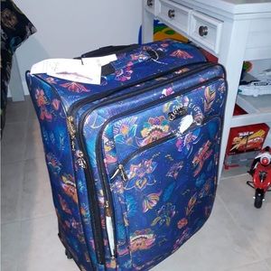 Selling brand new light-weighted luggage